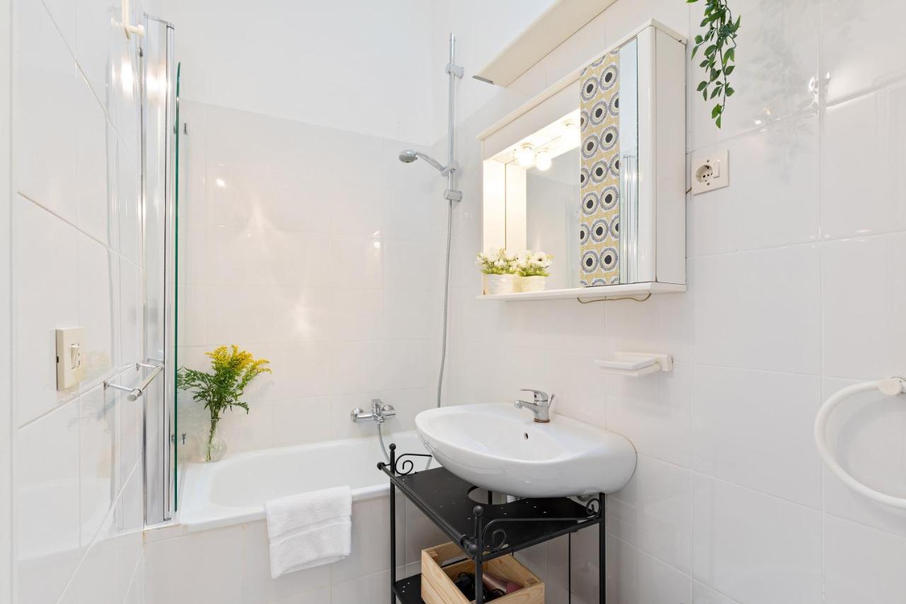 Rome As You Feel - Monti Apartment Luaran gambar